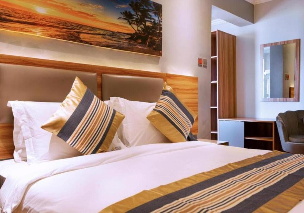 Raha Hotel & Suites Nairobi Dış mekan fotoğraf
