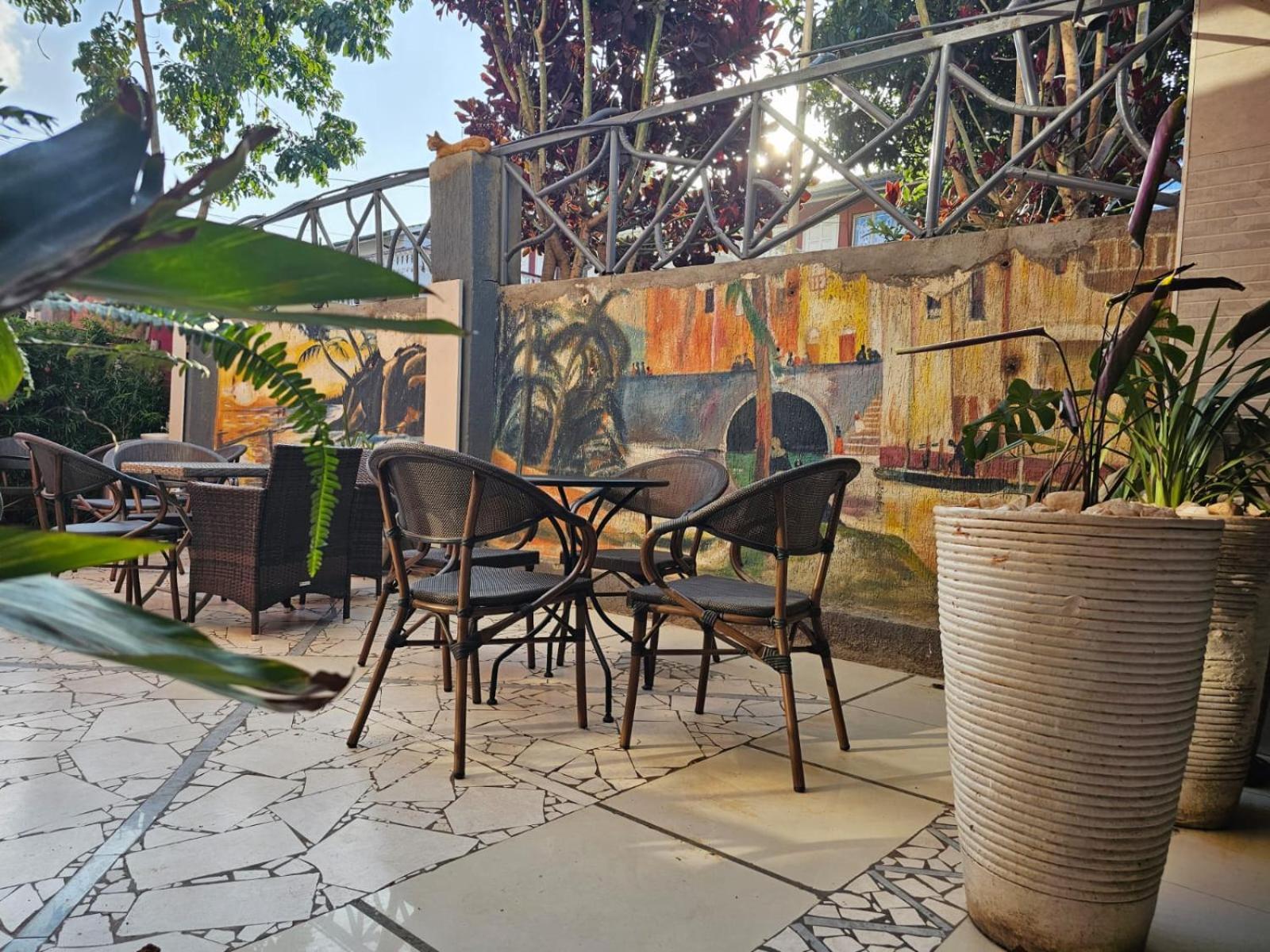 Raha Hotel & Suites Nairobi Dış mekan fotoğraf